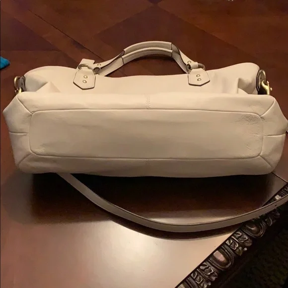 Like New Vintage Coach Bags - Picture 7 of 8